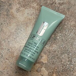 NWT Clinique Exfoliating Scrub